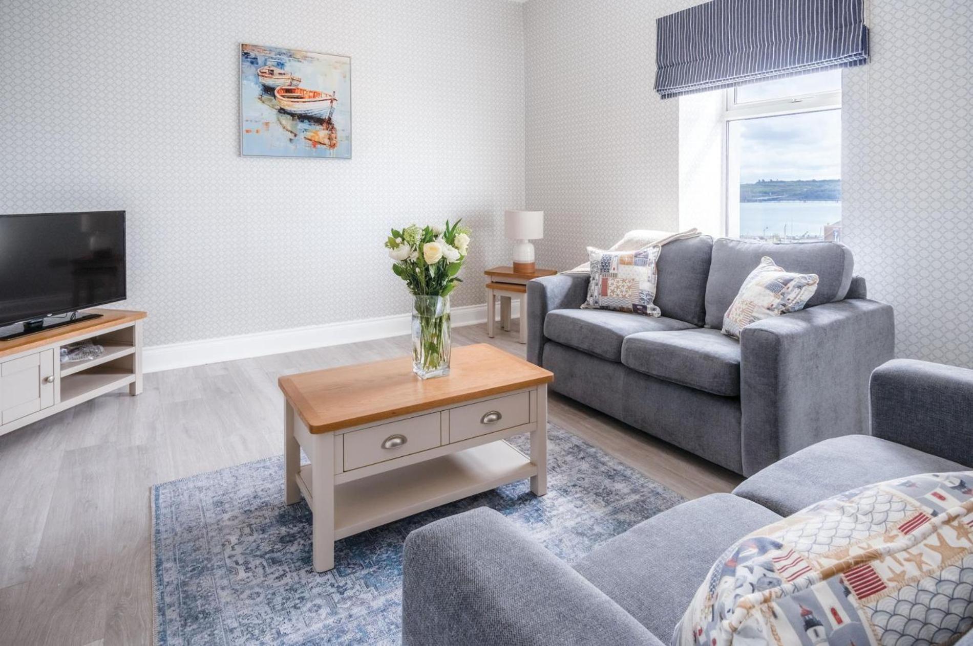 Beach Haven Hideout - 2 Bedroom - Milford Haven Eksteriør billede